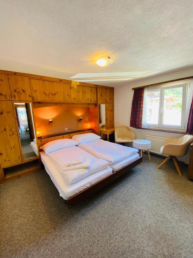 Hotel Old Jnn Клостерс Екстер'єр фото