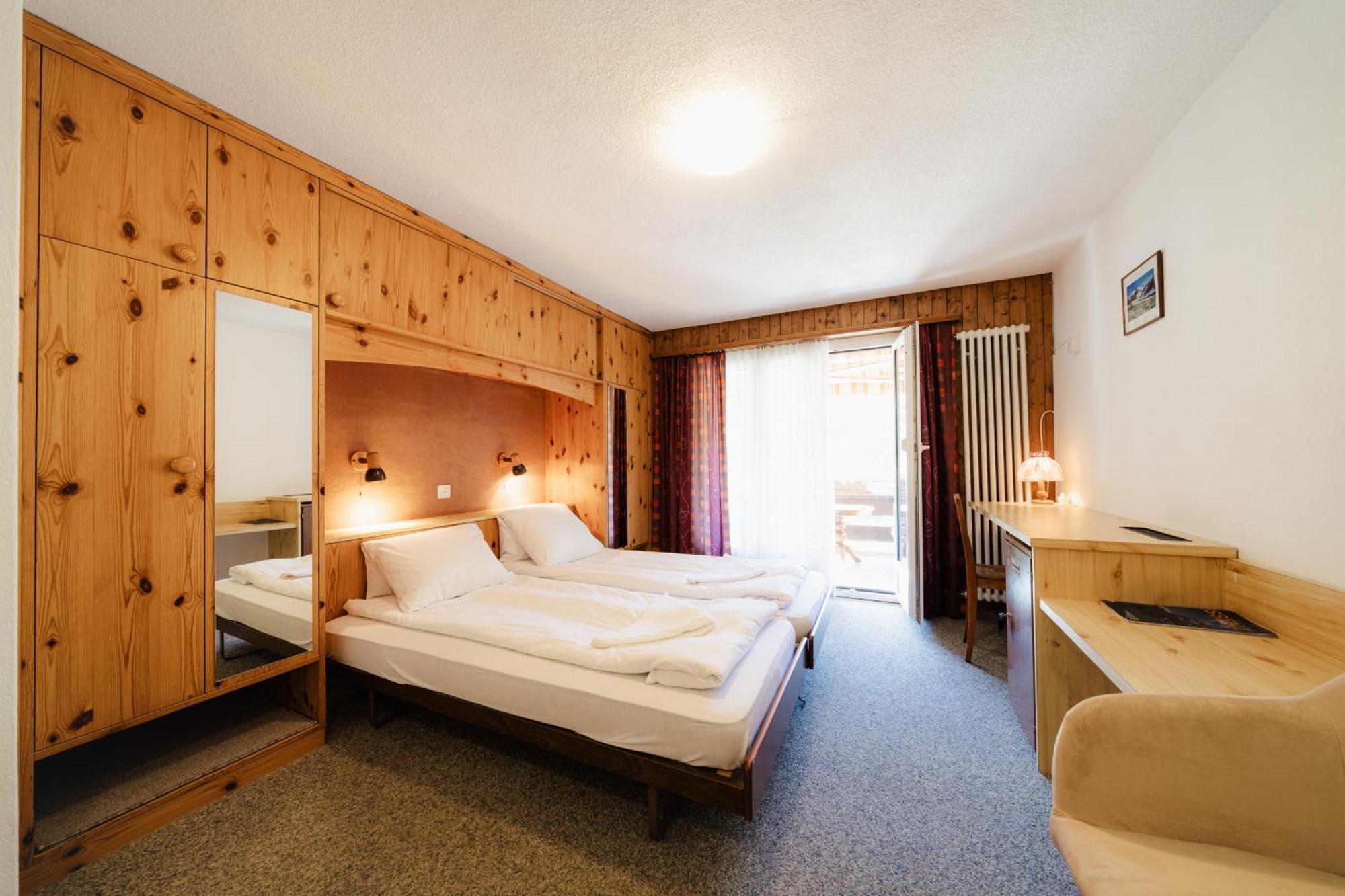 Hotel Old Jnn Клостерс Екстер'єр фото