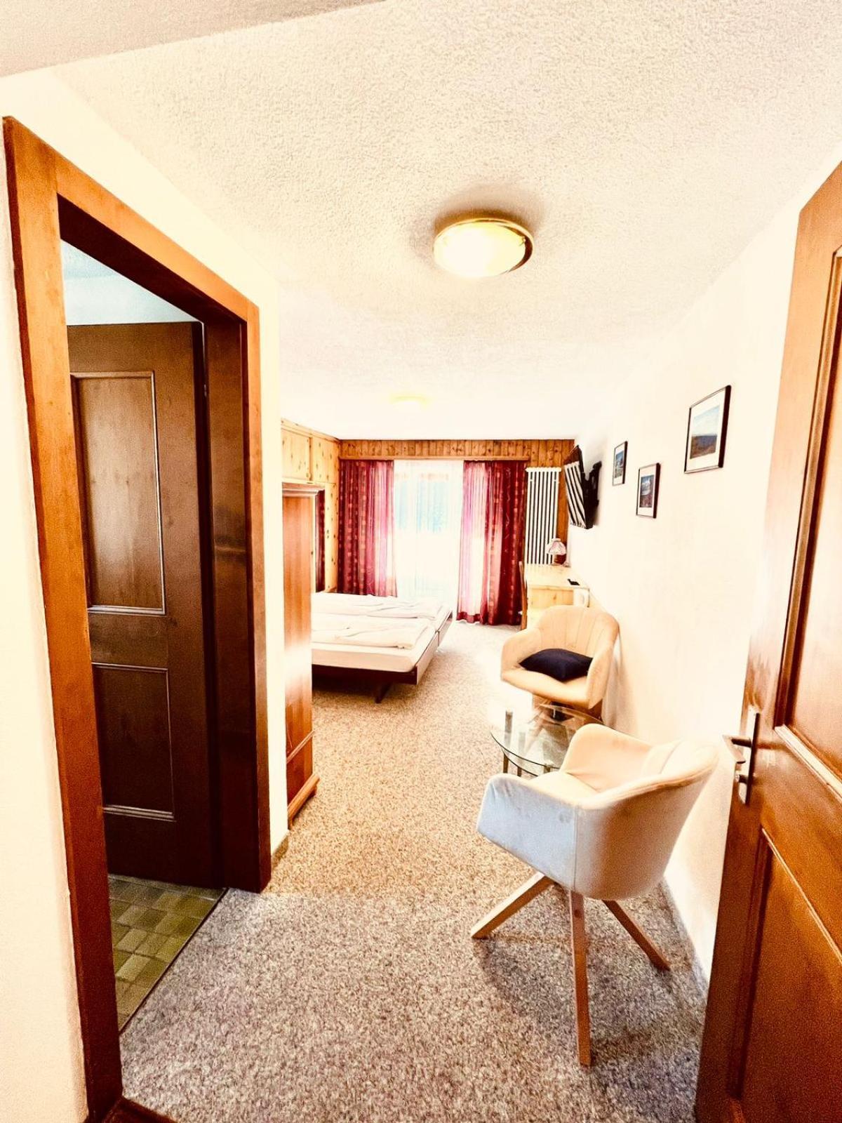 Hotel Old Jnn Клостерс Екстер'єр фото